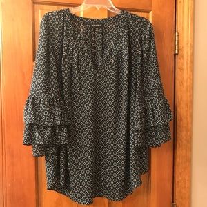 Ruffle bell 3/4 sleeve blouse 👚